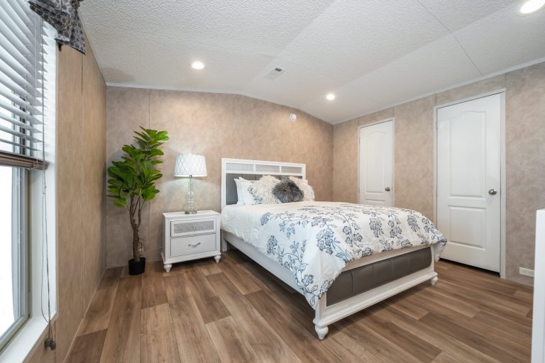 Legacy_Homes_Biloxi_H-1660-21FKA_MBed_9045-1